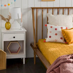 Lit plateforme à broches en bois massif Noyer / Caramel / Blanc / Noir / Chêne clair, Jumeau / Queen / King, pour 1 à 2 personnes
