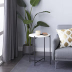 Table d'appoint ronde avec plateau en terrazzo blanc et pieds en métal noir, 1 personne
